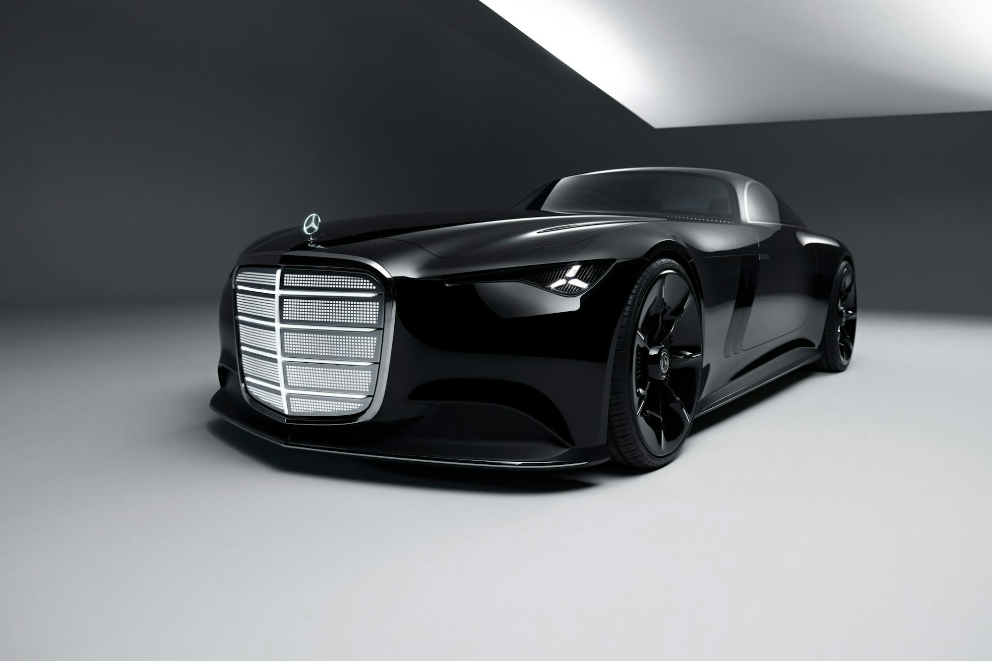 Die Vision Iconic präsentiert sich als luxuriöses XXL-Coupé: Das Showcar erinnert mit seinem Design an den legendären Autobahn-Kurier der 1930er-Jahre und verbindet klassische Eleganz mit modernster Technik.