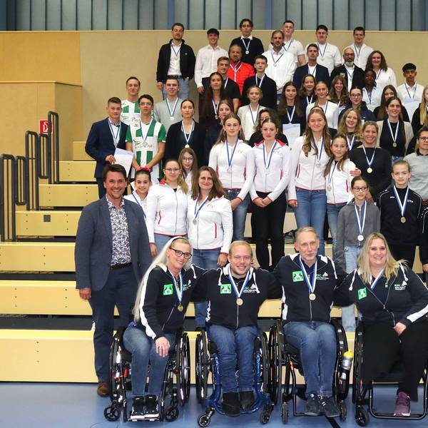 Sportlehrehrung Troisdorf, alle Geehrten.