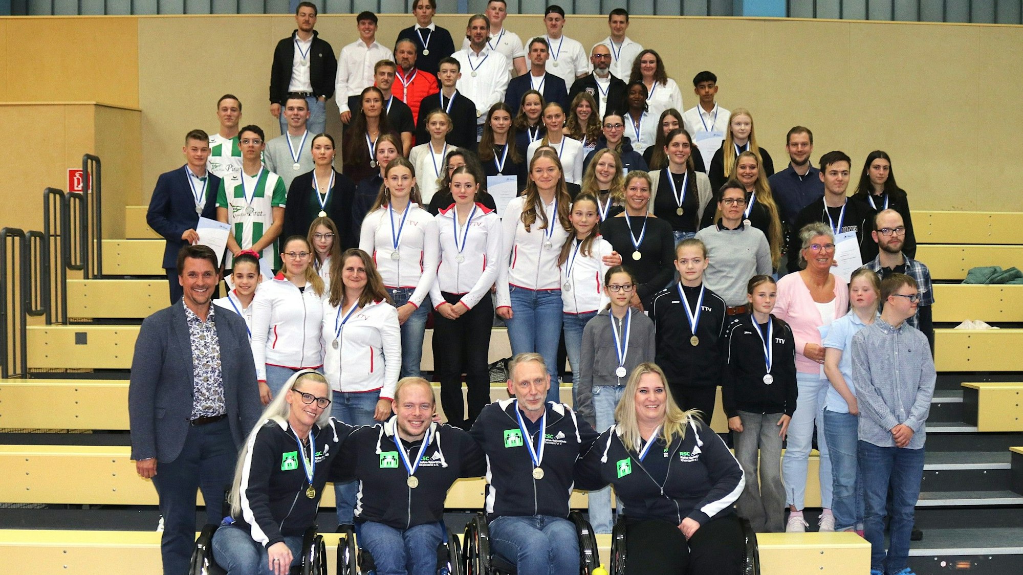 Sportlehrehrung Troisdorf, alle Geehrten.