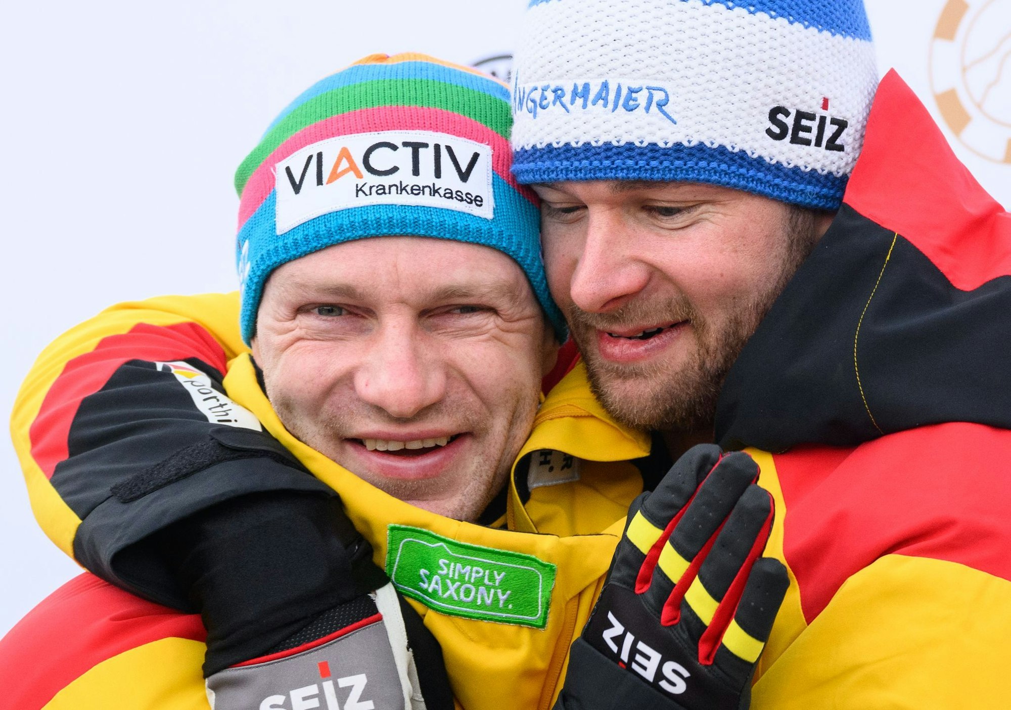 Francesco Friedrich (l) muss den Gesamtweltcup im Zweierbob an Johannes Lochner abtreten. (Archivbild)