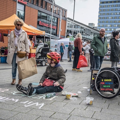 Verkaufsoffener Sonntag Ende September 2024 und ein kleiner Umwelmarkt auf dem Rathaus-Vorplatz