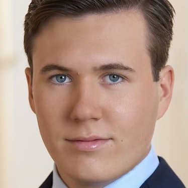 Kronprinz Christian macht den Daumen hoch.