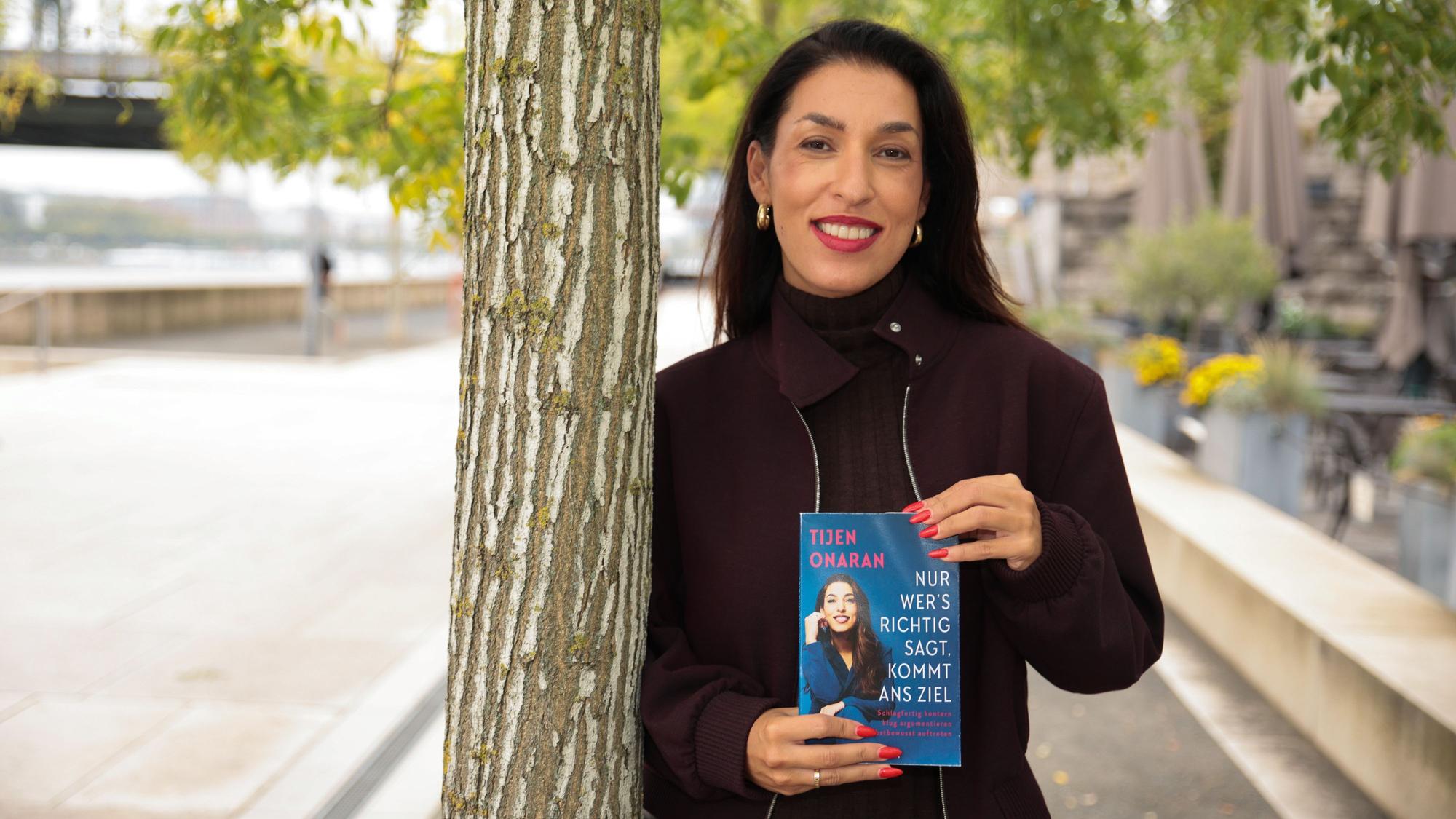 Tijen Onaran präsentiert ihr neues Buch