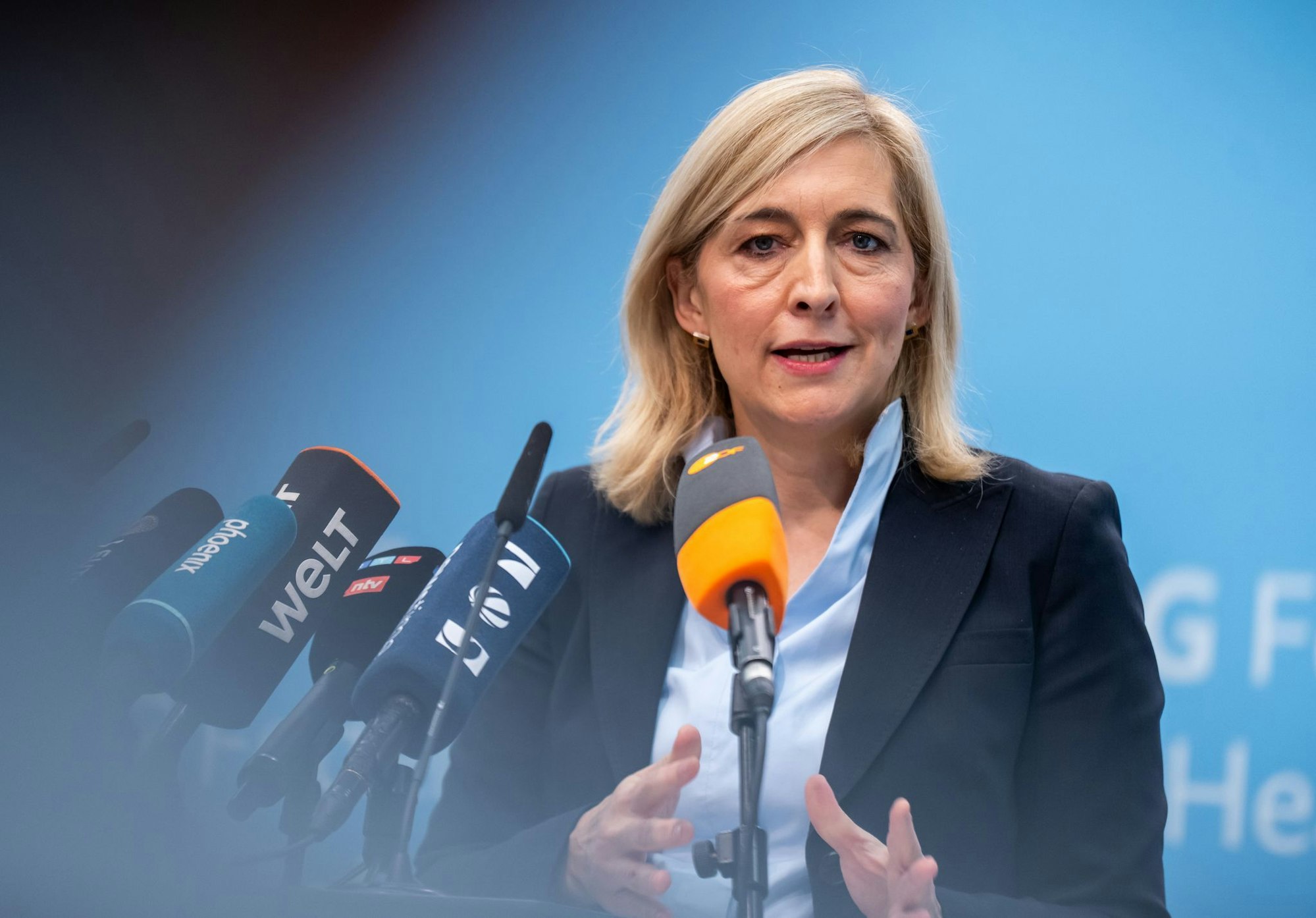 Nach Plänen von Ministerin Warken sollen die Beiträge stabil bleiben können.