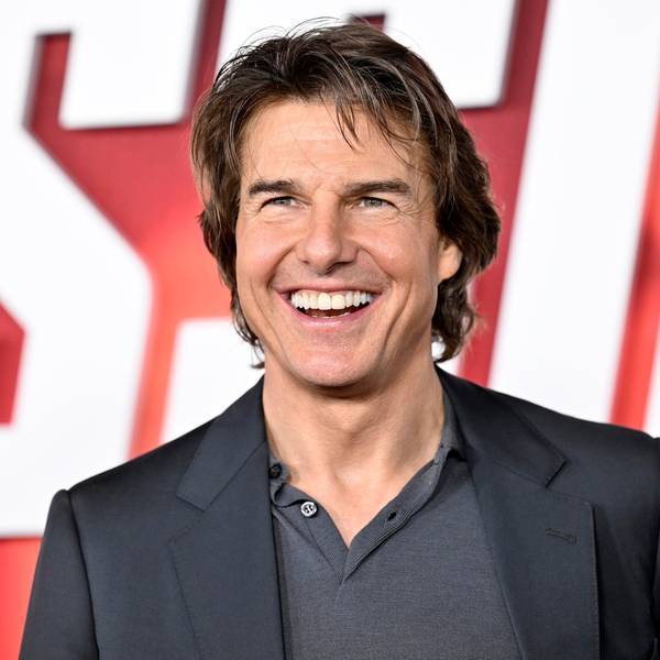 Tom Cruise lacht bei der Premiere von „Mission: Impossible - Dead Reckoning Part One“.