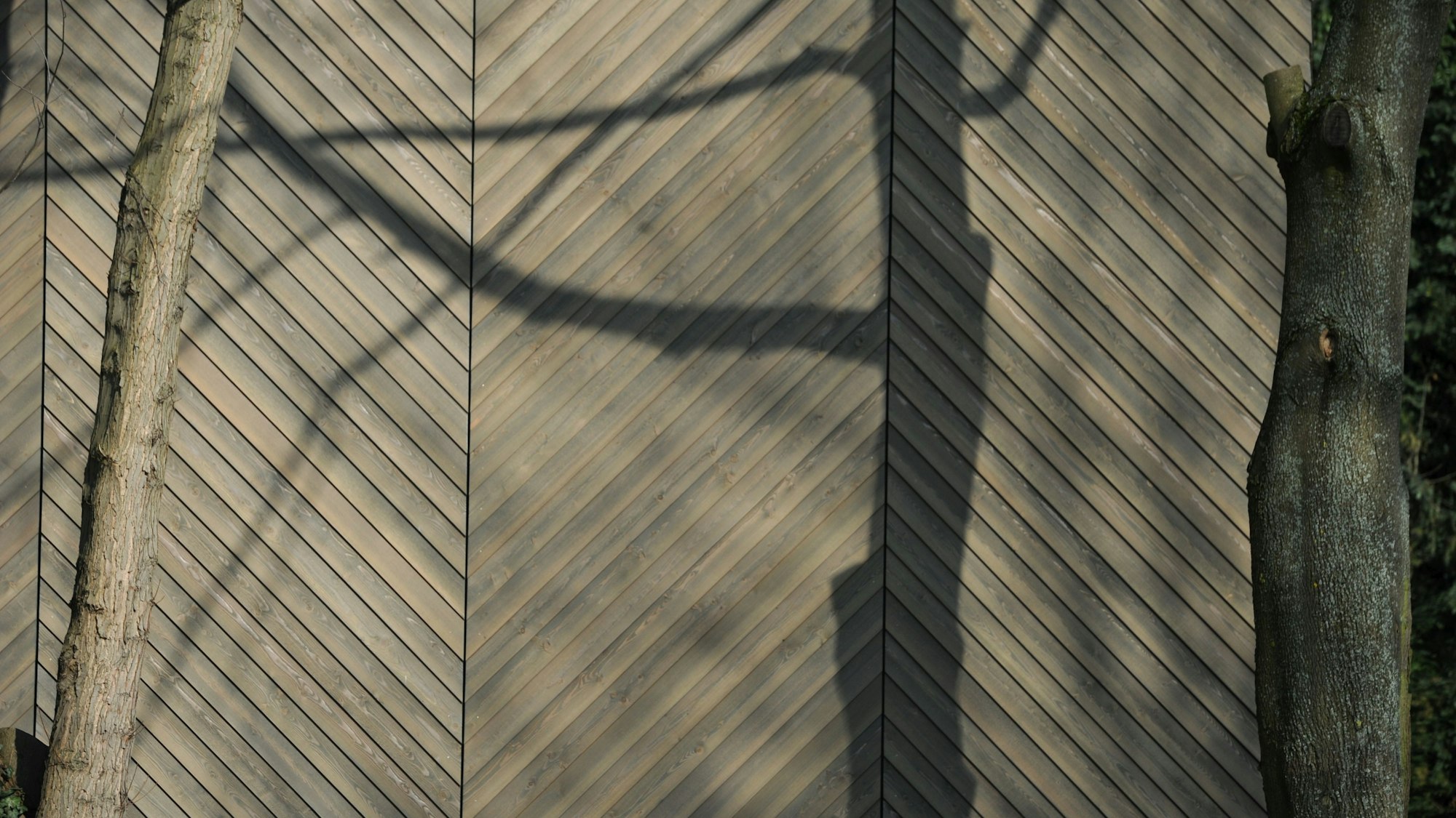 Blick auf die Fassade der Immanuelkirche in Köln-Stammheim