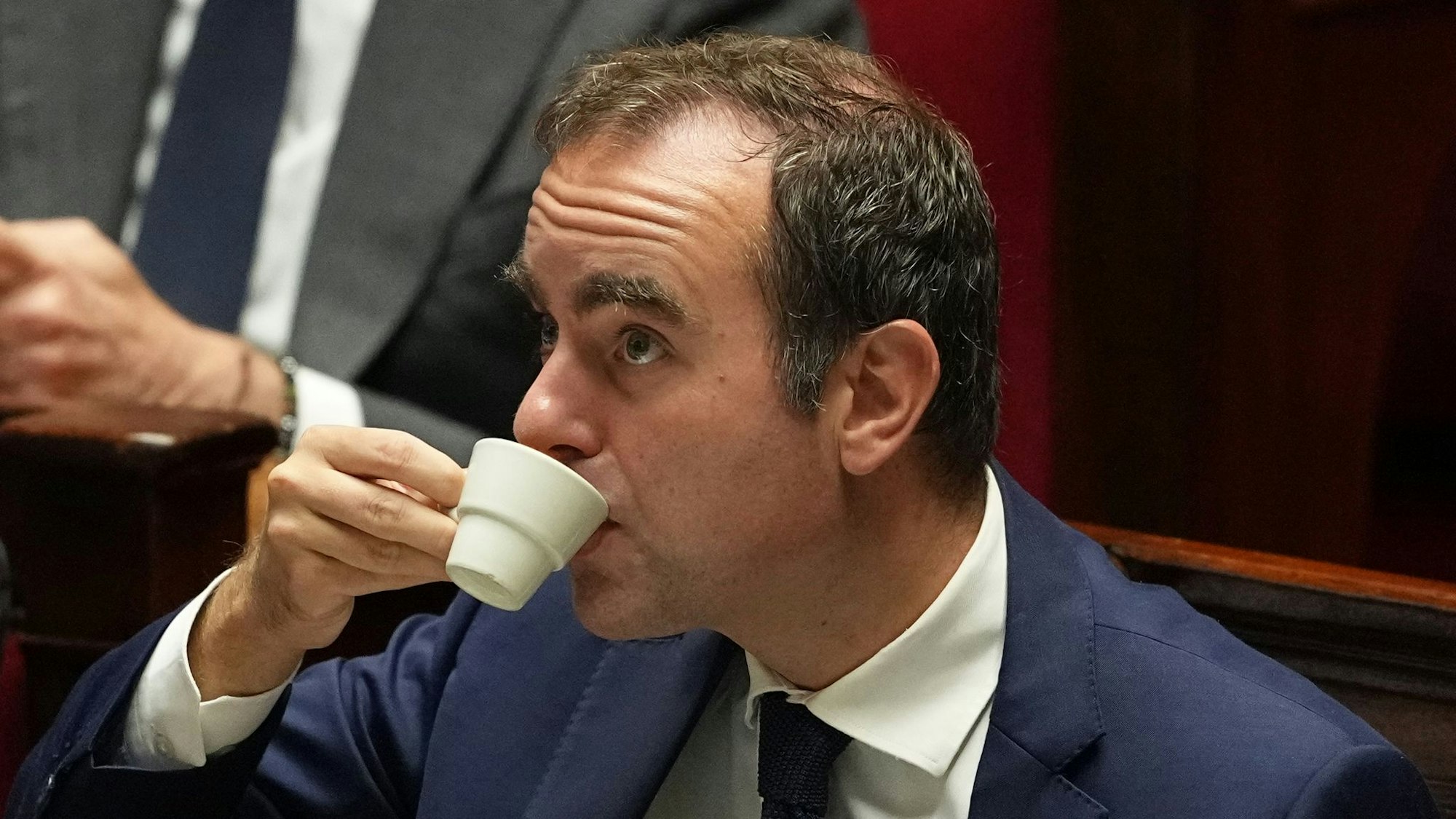 Die beiden Misstrauensanträge gegen die Regierung von Premier Lecornu sind gescheitert.
