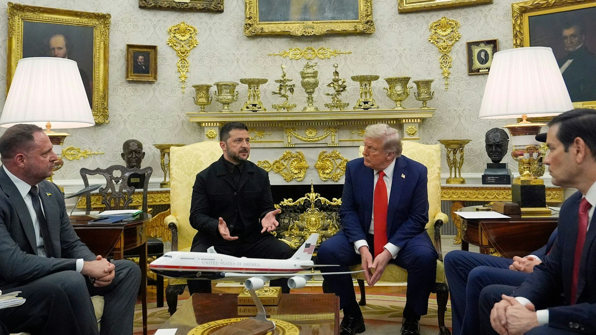 Selenskyj hofft auf ein erfolgreiches Treffen mit Trump im Weißen Haus. (Archivbild)