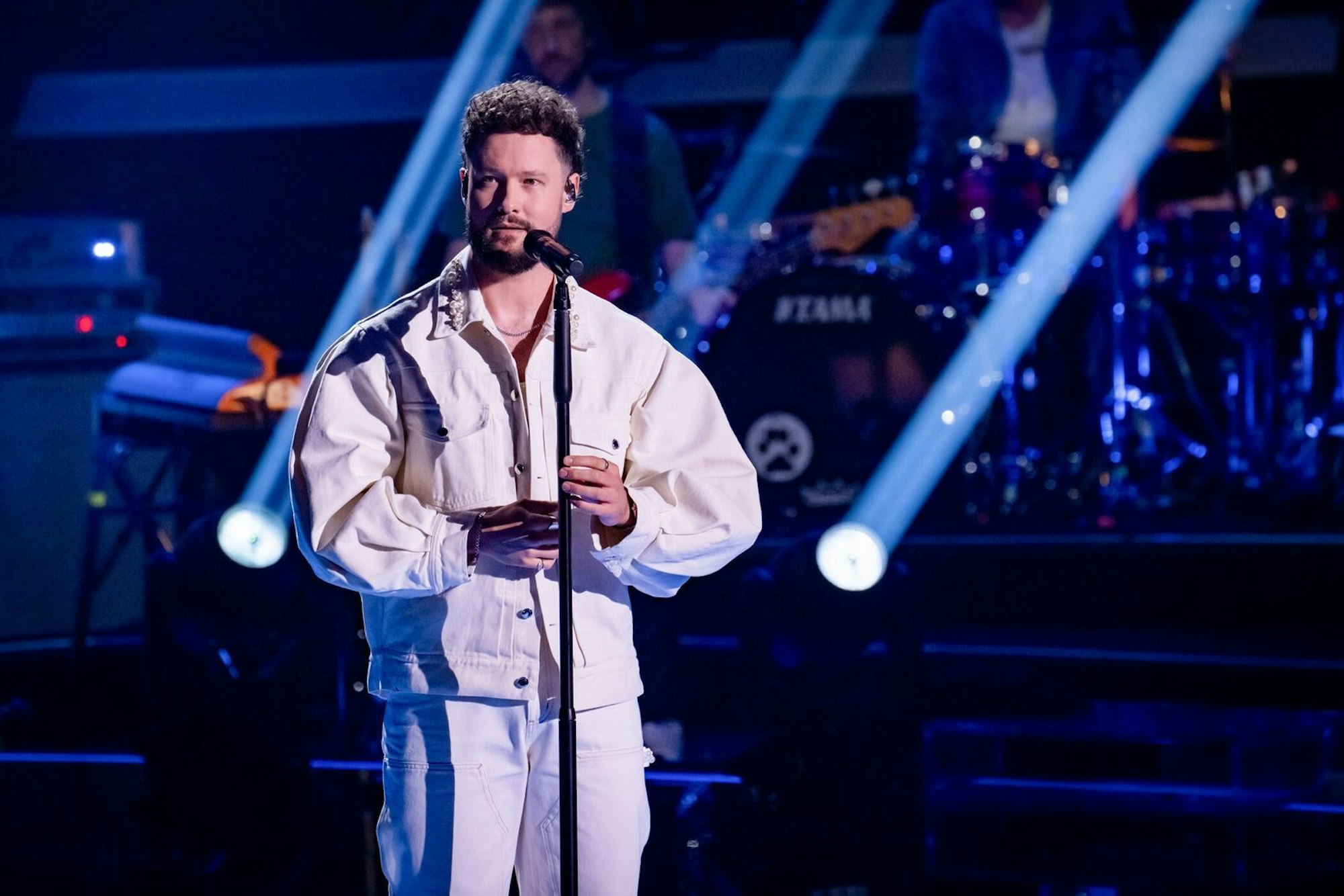 Calum Scott stand plötzlich auf der „The Voice of Germany“-Bühne. (Bild: Joyn/Claudius Pflug)