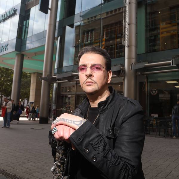Markus war jahrelang Crack- und Heroinabhängig. Heute gibt er Rundgänge über den Neumarkt.