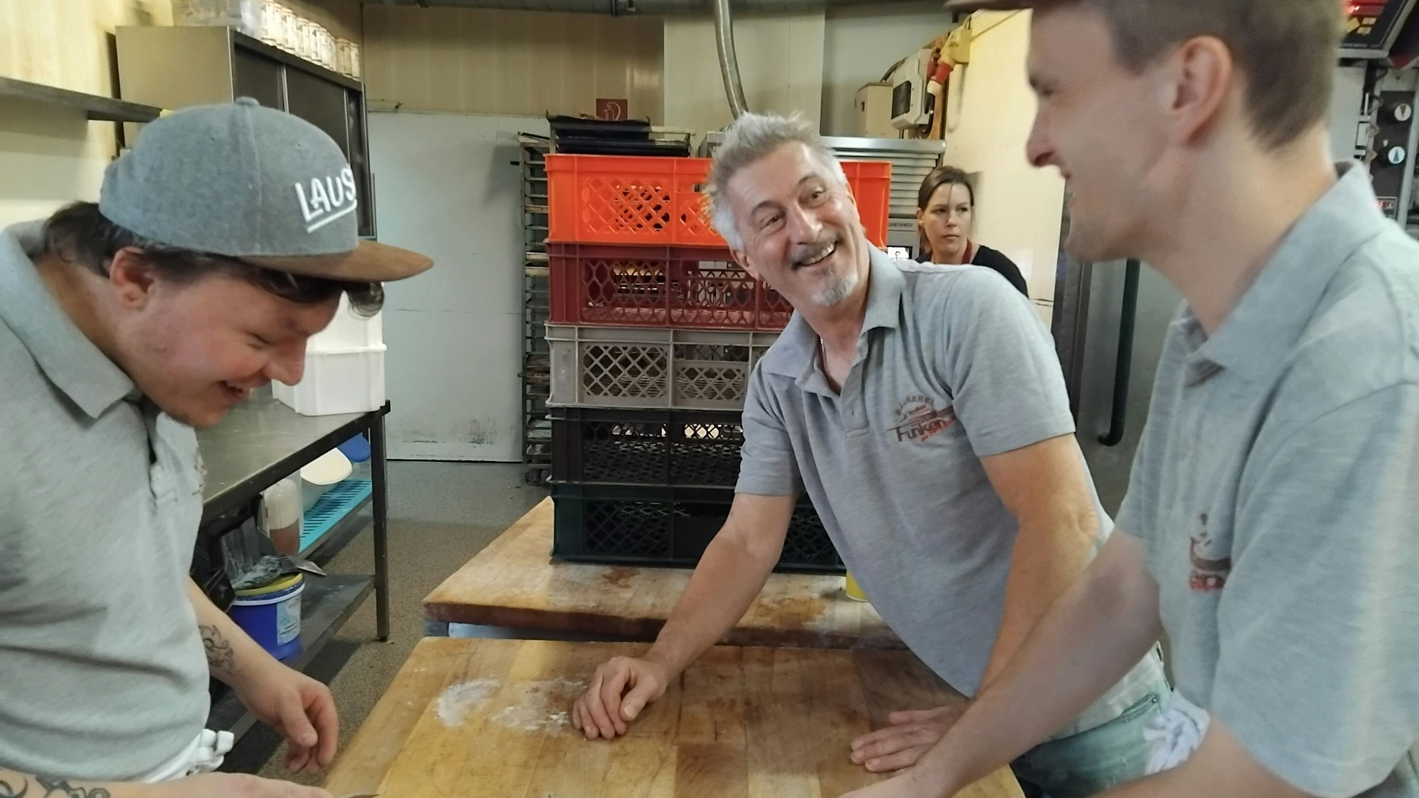 Friedhelm Funken hat seinen beiden behinderten Mitarbeitern schon viel beigebracht