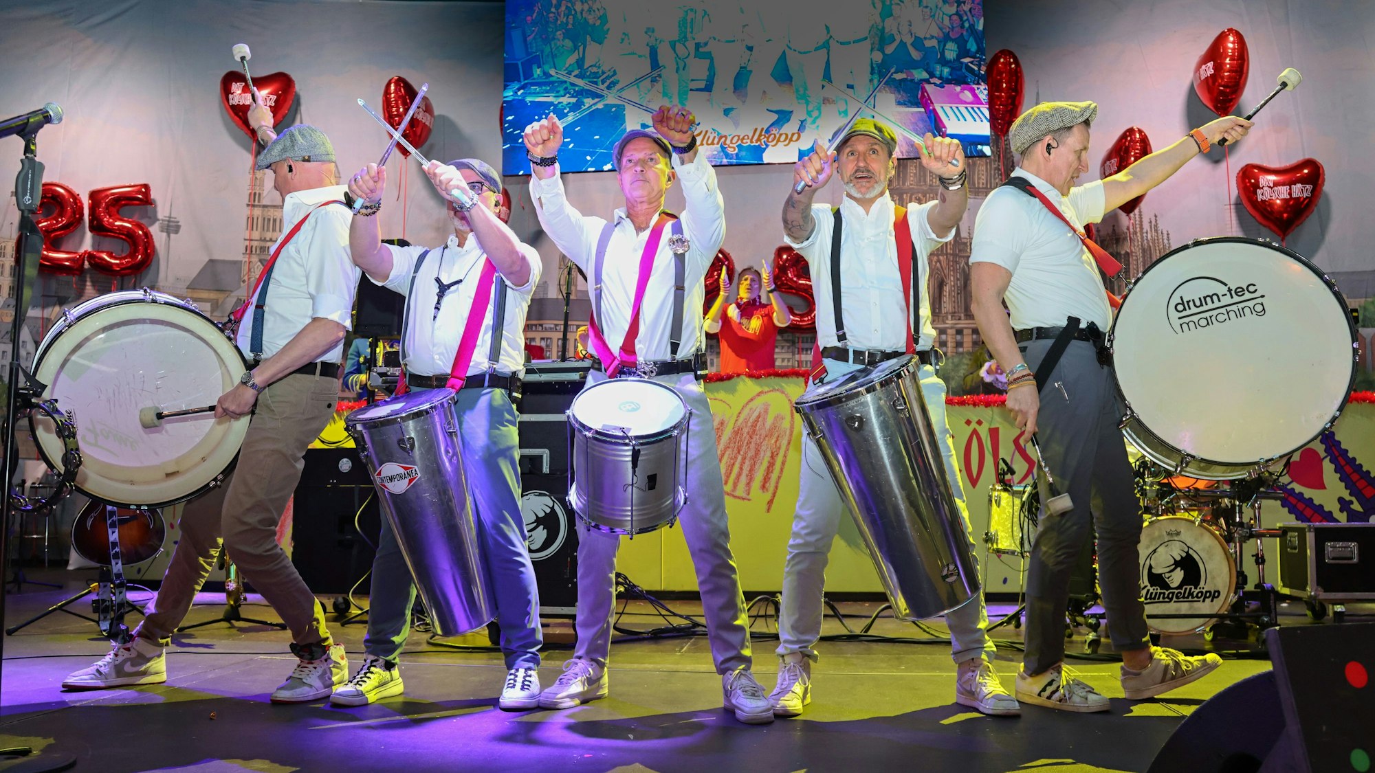 01.09.2023
Köln:
Klüngelköpp-Konzert im Gloria mit Höhnern
Foto: Martina Goyert