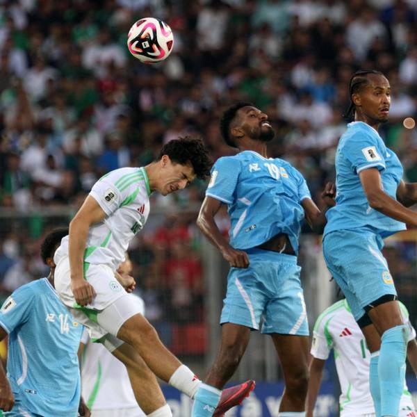Algerie vs la Somalie qualification pour la Coupe du Monde de la Le joueur Algerien Ibrahim Maza L en action, lors du match de football des eliminatoires de la Coupe du Monde de la FIFA 2026 entre la Somalie et l Algerie a Oran, Algerie, le 09 octobre 2025 Photo By Billel Bensalem / APP oran Algerie Copyright: xAPPxAlgeriexPressxPhotosxBillelxBensalemx/xAPPx IMG_3349