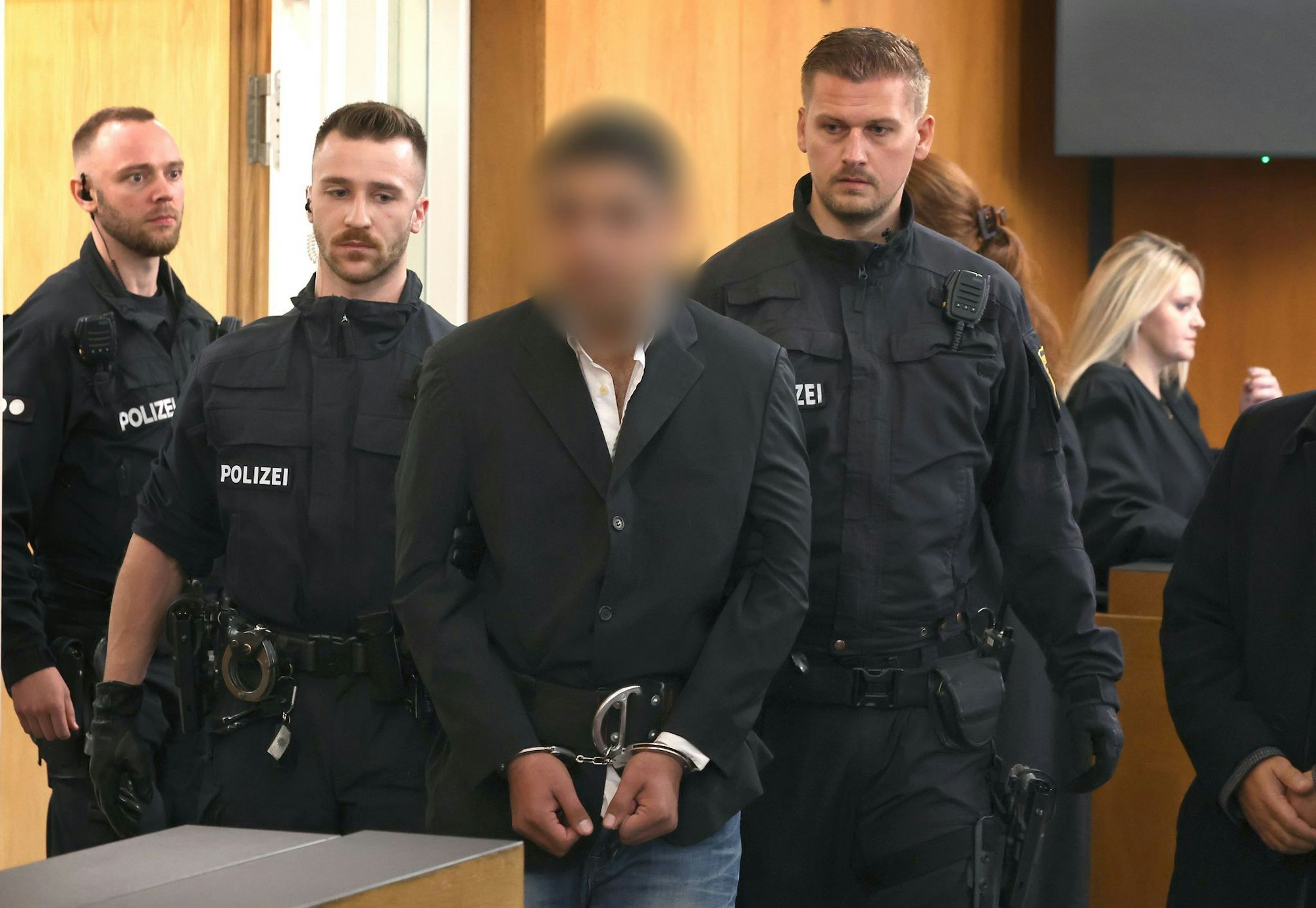 Der Beschuldigte wurde nach der Tat in einem psychiatrischen Krankenhaus untergebracht.