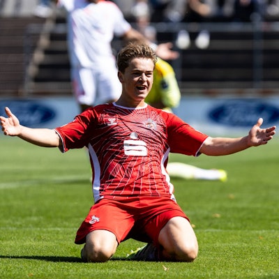 A-Junioren Bundesliga: 1.FC Köln U19 - Fortuna Düsseldorf U19 03.08.2025 1.FC Köln U19 bejubelt das Tor, 2:0 durch Benjamin Ley 1.FC Köln U19, 11 A-Junioren Bundesliga Vorrunde Gruppe G-U19 DFB-Nachwuchsliga: 1.FC Köln U19 - Fortuna Düsseldorf U19 Franz-Kremer-Stadion, Köln 03.08.2025 DFL/DFB regulations prohibit any use of photographs as image sequences and/or quasi video. *** A Junioren Bundesliga 1 FC Köln U19 Fortuna Düsseldorf U19 03 08 2025 1 FC Köln U19 celebrates the goal, 2 0 by Benjamin Ley 1 FC Köln U19, 11 A Junioren Bundesliga Vorrunde Gruppe G U19 DFB Nachwuchsliga 1 FC Köln U19 Fortuna Düsseldorf U19 Franz Kremer Stadion, Köln 03 08 2025 DFL DFB regulations prohibit any use of photographs as image sequences and or quasi video Copyright: xBEAUTIFULxSPORTS/Buriakovx