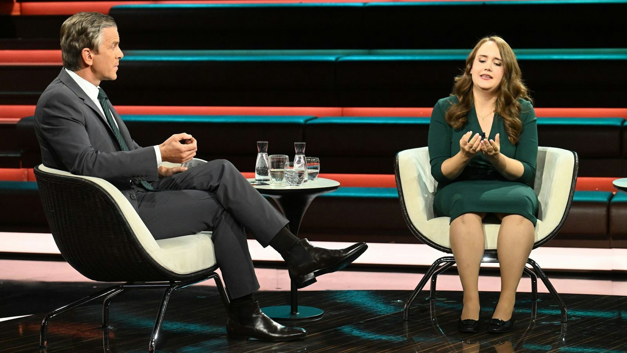 Bei „Markus Lanz“ beteuerte Ex-Grünen-Chefin Ricarda Lang, dass es nie einen Zwang zum Gendern gegeben habe. (Bild: ZDF / Cornelia Lehmann)