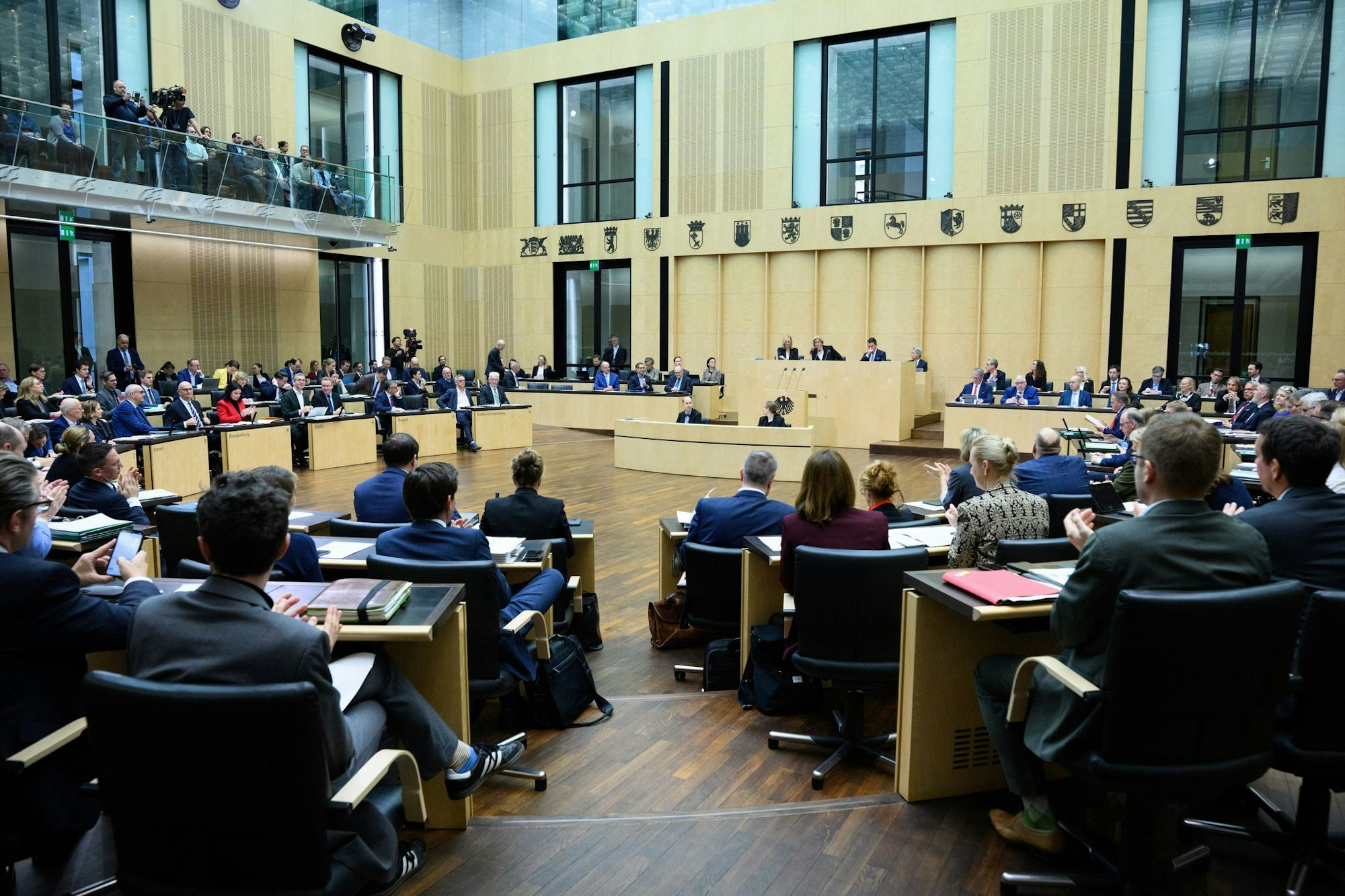 Manche Entscheidungen des Bundesrats haben direkte Auswirkungen auf den Alltag der Menschen im Land.