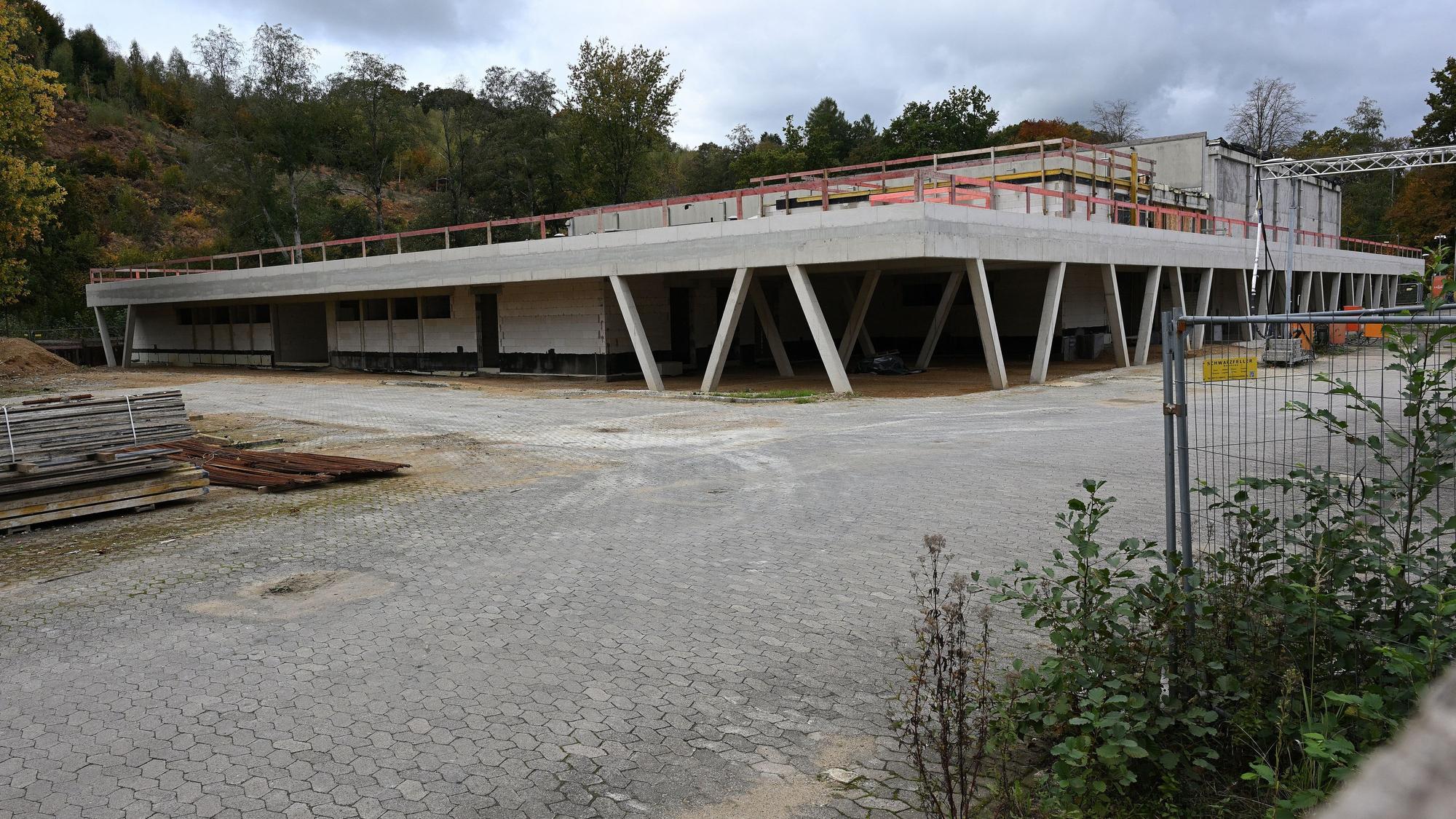 Das Foto zeigt die Baustelle am Schulzentrum Kürten