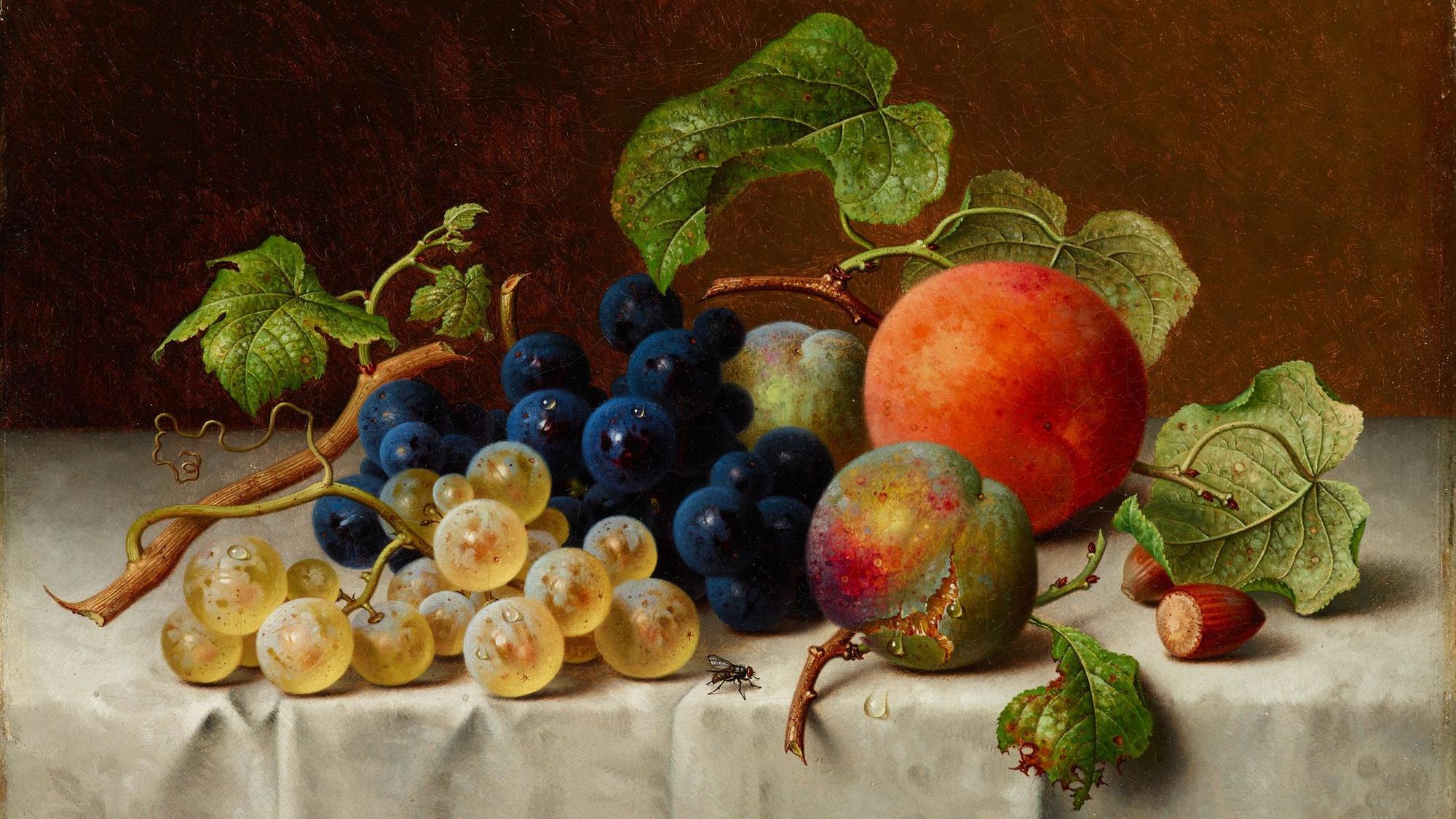 Obst liegt auf einem Tisch.