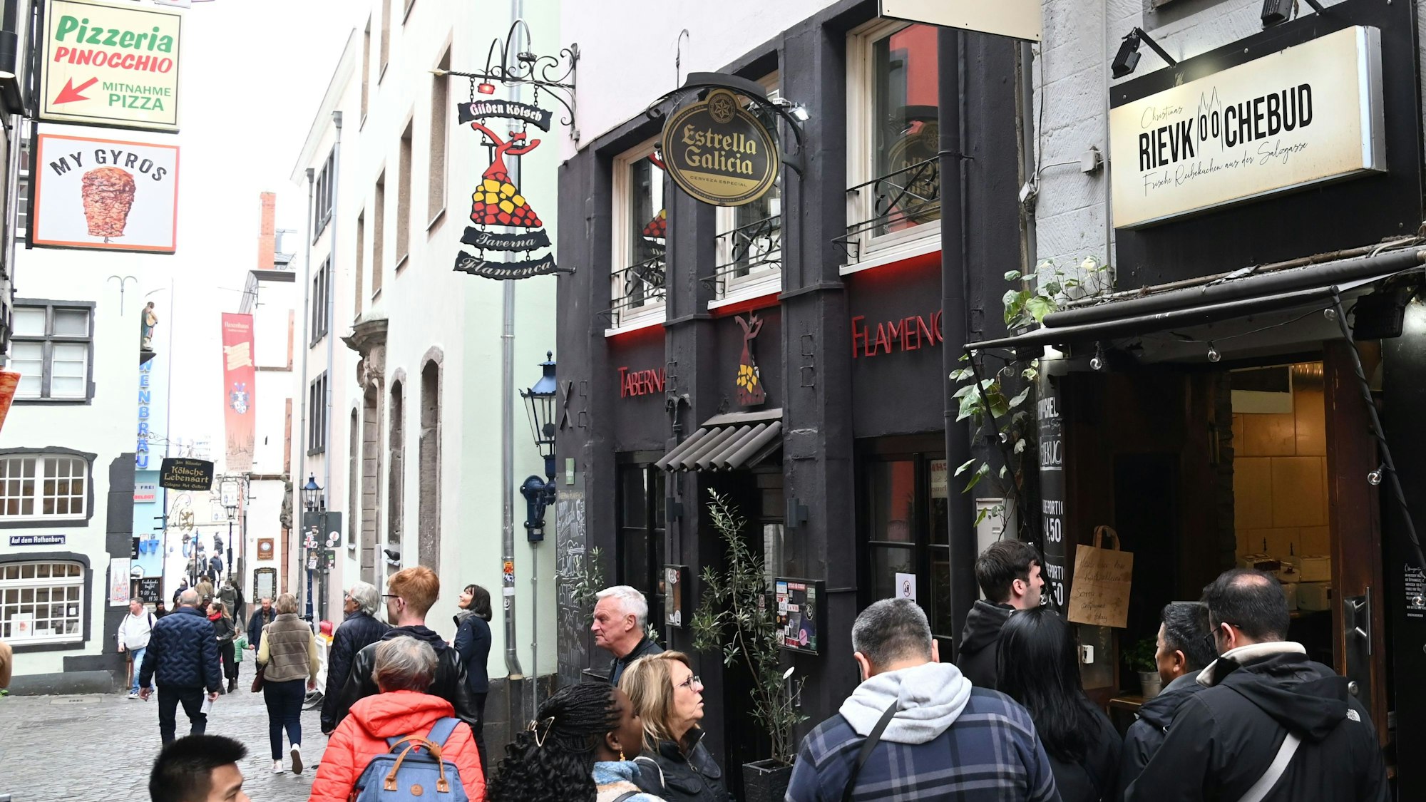 15.10.2025 Köln. Gastrokolumne „Lieblingsort“ von Julia Floß über die Rievkoochebud in der Salzgasse. Innenaufnahmen waren leider nicht möglich. Foto nicht aktuell.