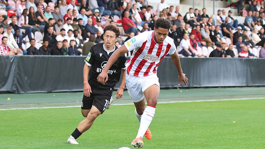 Regionalliga West: 1.FC Koeln U21 - Wuppertaler SV ** NUR FÜR REDAKTIONELLE ZWECKE ** EDITORIAL USE ONLY **Fussball Regionalliga West 6.Spieltag Montag 01.09.2025 Ort: Franz Kremer Stadion Koeln 1.FC Koeln U21 - Wuppertaler SV Im Bild von links Daiki Kamo (WSV) und Yannick Mausehund (Koeln U21) Deutschland Köln Copyright: StefanxRittershaus *** Regionalliga West 1 FC Koeln U21 Wuppertaler SV FOR EDITORIAL PURPOSES ONLY p Soccer Regionalliga West 6 Matchday Monday 01 09 2025 Location Franz Kremer Stadion Koeln 1 FC Koeln U21 Wuppertaler SV Pictured from left Daiki Kamo WSV and Yannick Mausehund Koeln U21 Germany Cologne Copyright StefanxRittershaus Copyright: StefanxRittershaus doc827idvm11ms18wcntmcj ,EDITORIAL USE ONLY