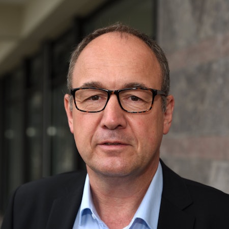 Rainer Tüschenbönner, der Leiter des Kölner Domforums, ist beim Bergwandern im Allgäu tödlich verunglückt.