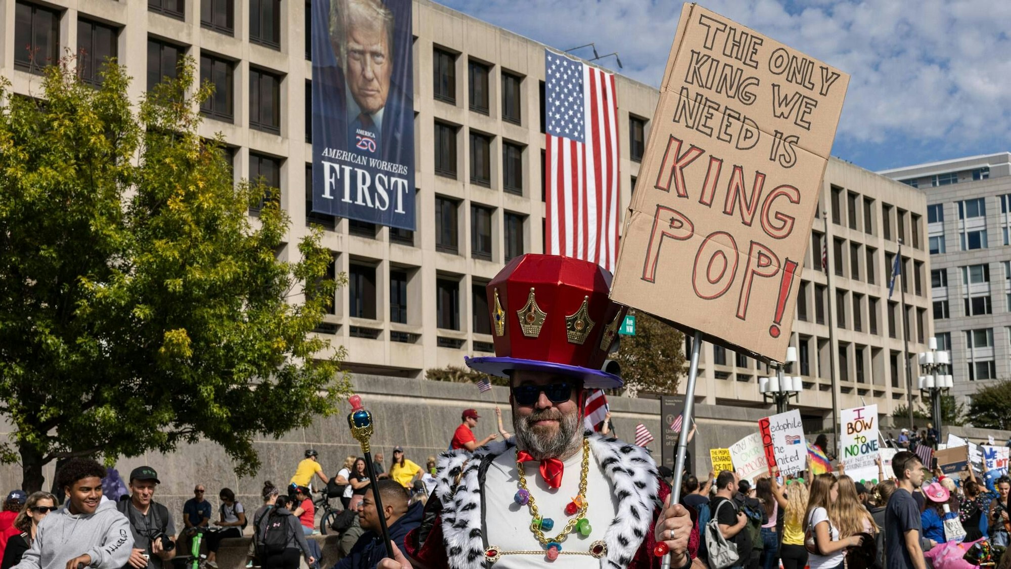 In den USA hat es erneut Massenproteste gegen Präsident Donald Trump und dessen Politik gegeben. /Mehmet Eser