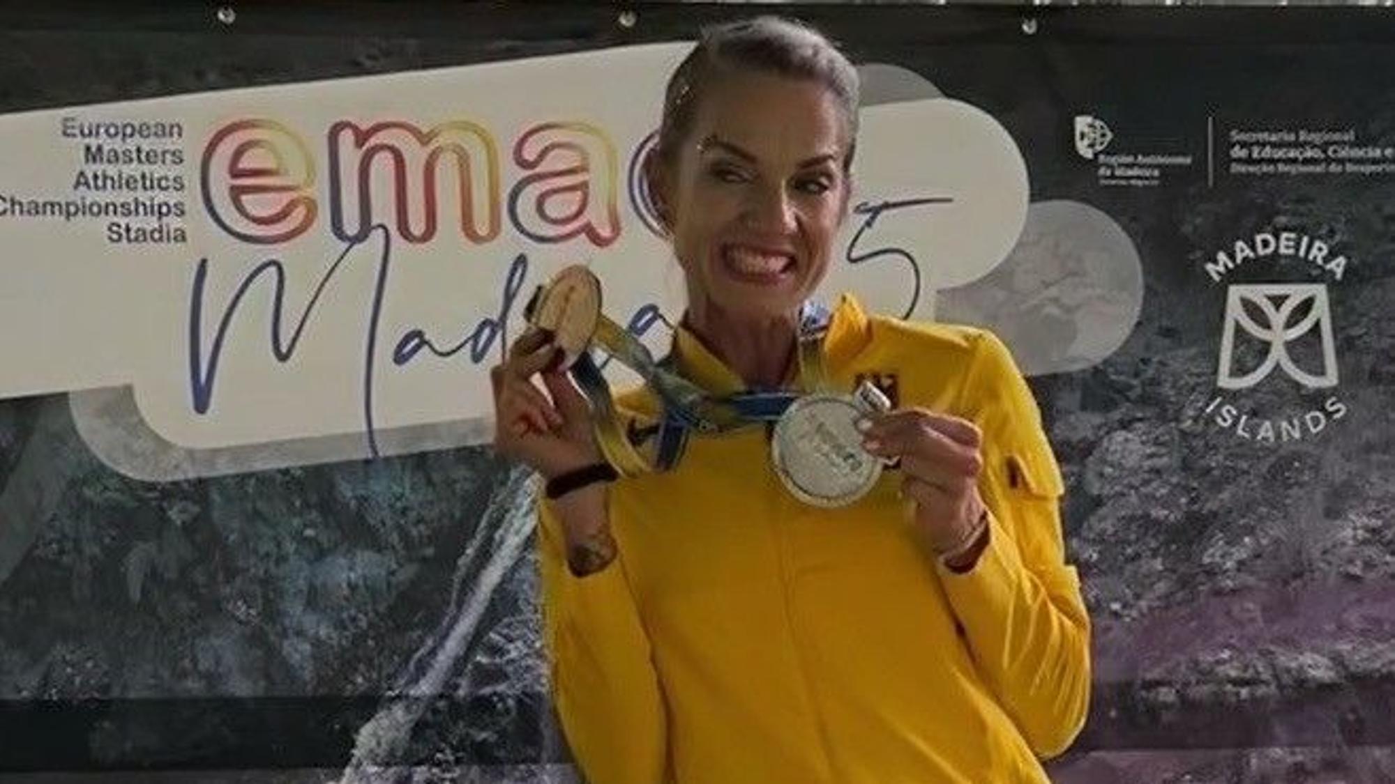 Eine Gold- und eine Silbermedaille holte Aurica Gründer bei den Masters-Europameisterschaften auf Madeira, Portugal.