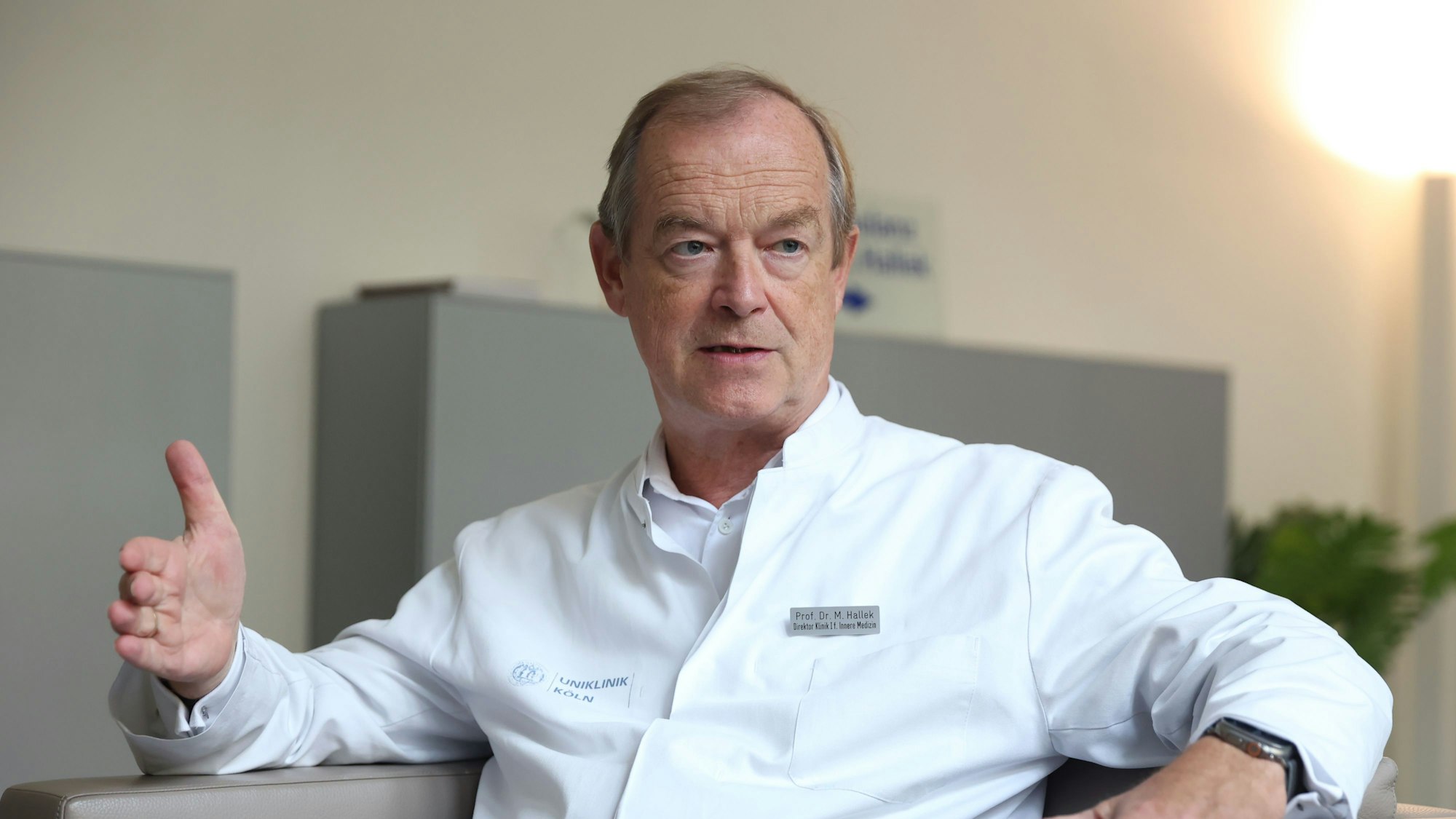 15.10.2025
Köln:
Interview mit Prof. Dr. Michael Hallek, Direktor Klinik I für Innere Medizin und Centrum für Integrierte Onkologie (CIO) Köln, zum internationalen HämatologInnen-Kongress in Köln.
Foto: Martina Goyert