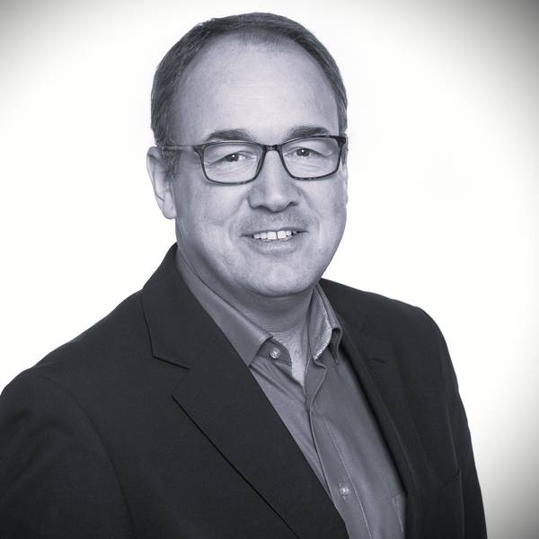 Das Bild zeigt ein Portrait von Rainer Tüschenbönner aus Wesseling, Leiter des Domforums Köln, der bei einer Bergwanderung tödlich verunglückte.