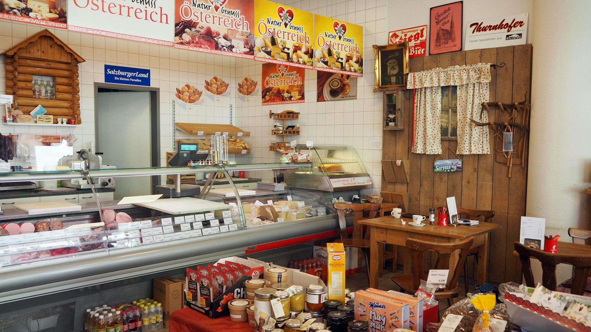 Ein Feinkostladen mit Alpenflair – jetzt schließt Feinkost Seemann.