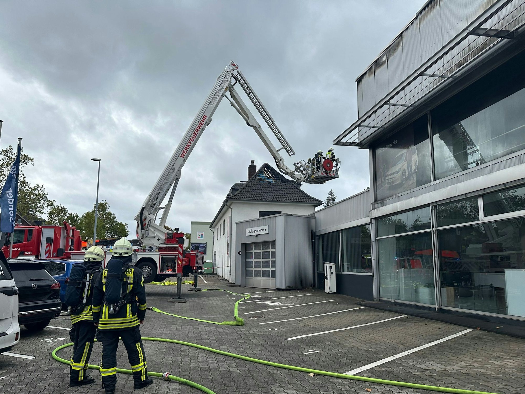 Die Nachlöscharbeiten waren aufwendig.