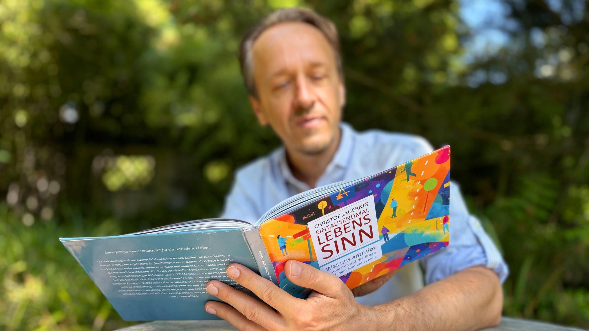 Christof Jauernig kommt mit seinem Programm Eintausendmal Lebenssinn nach Siegburg.