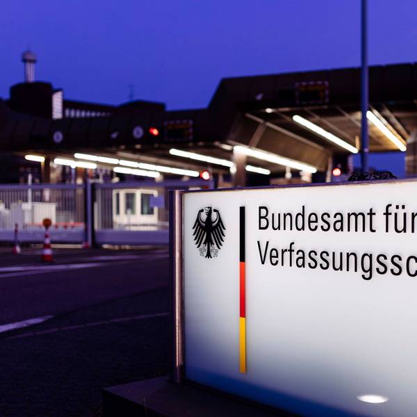 Eingang zum Bundesamt für Verfassungsschutz in Köln-Chorweiler.