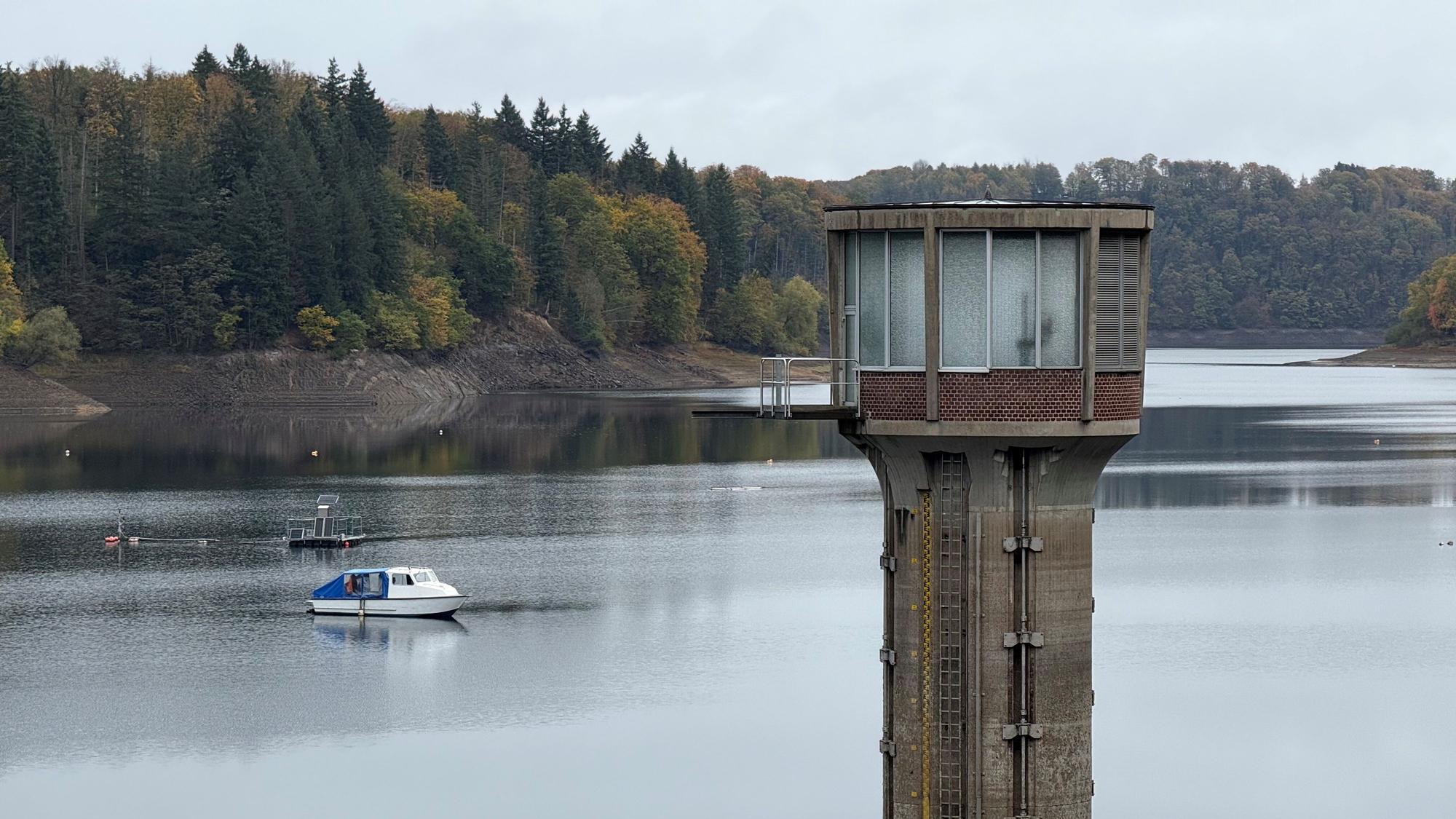Blick auf die Wahnbachtalsperre.