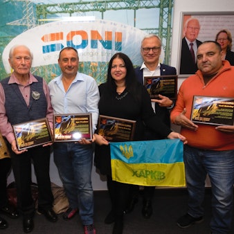 Gruppenfoto: (v.l.) Andreas Rostalski, Andrea Missbrandt, Wolfgang Oehm, Igor Prudkov, Valentyna Butulay, Georg Ludwig, Yurii Butulay