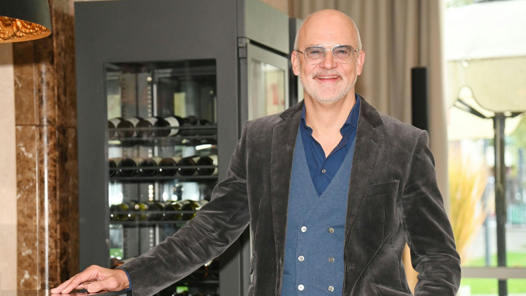 Reinhard Vanhöfen ist Geschäftsführer des Leverkusener KI-Start-ups OMMM.