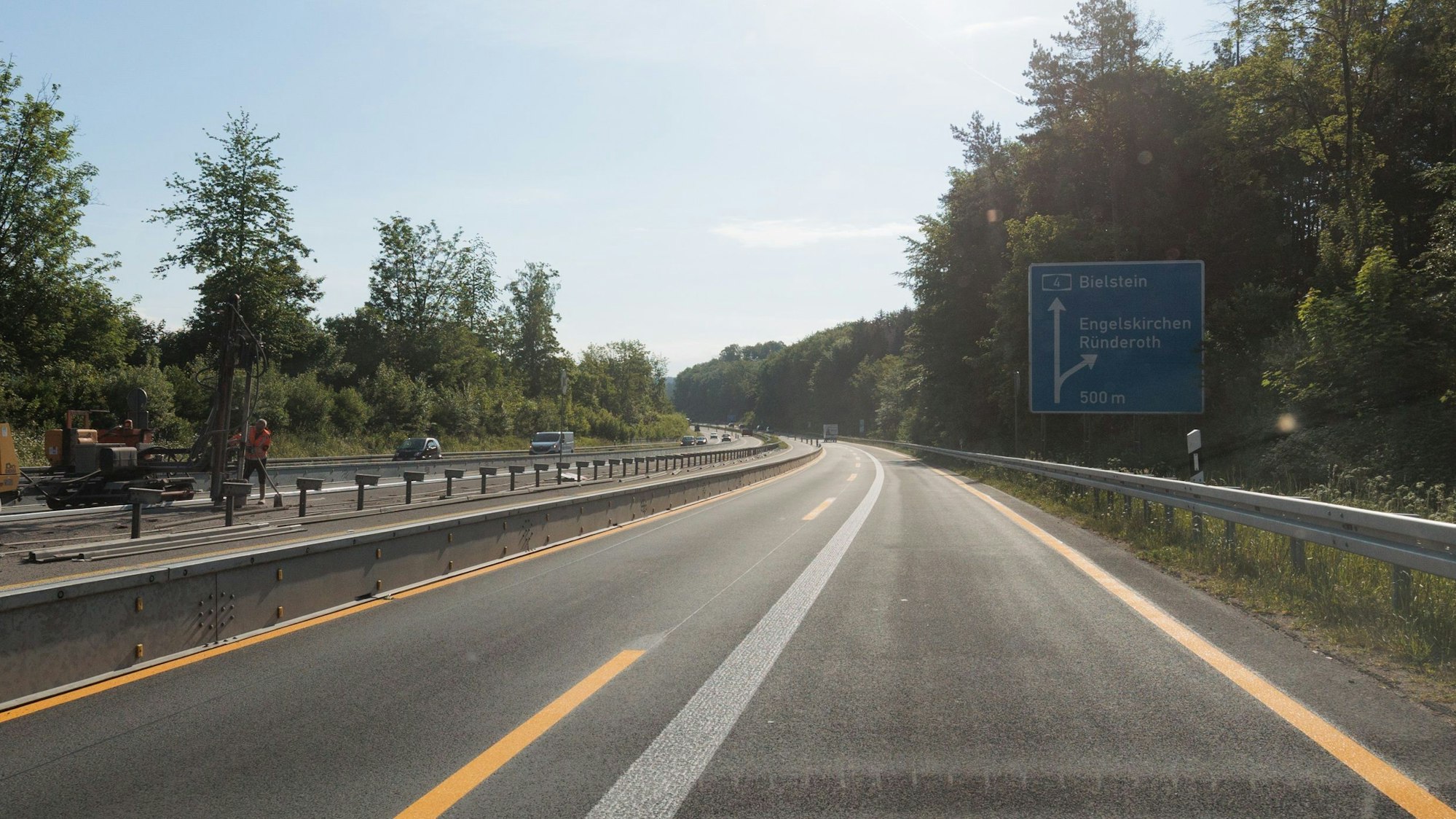 Eine Baustelle an der Autobahnabfahrt Engelskirchen.