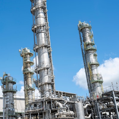 Im Kölner Chemiewerk von Ineos wird Stickstoffdünger produziert.