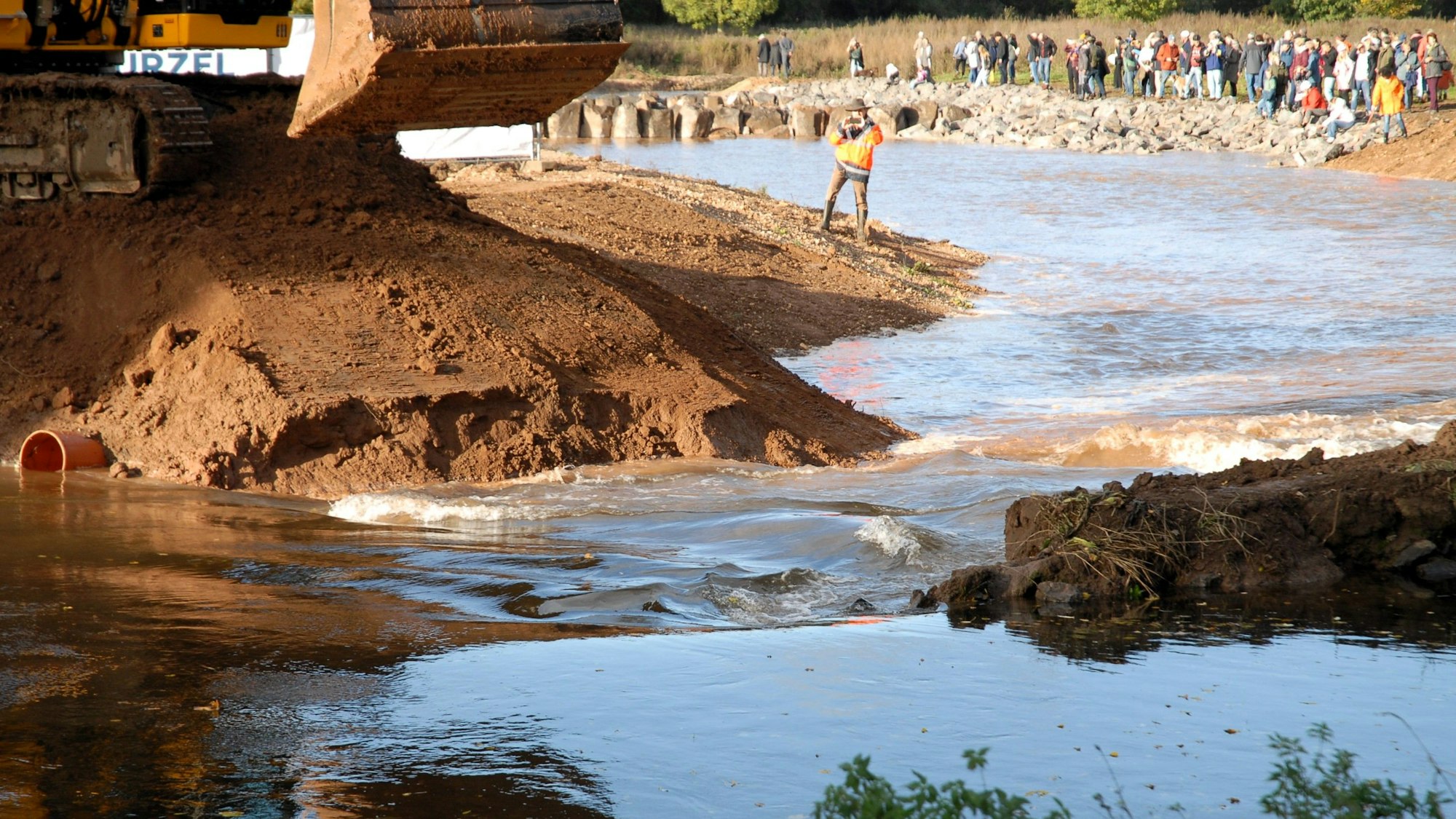 Ein neuer Bachverlauf wurde aufgebaggert.
