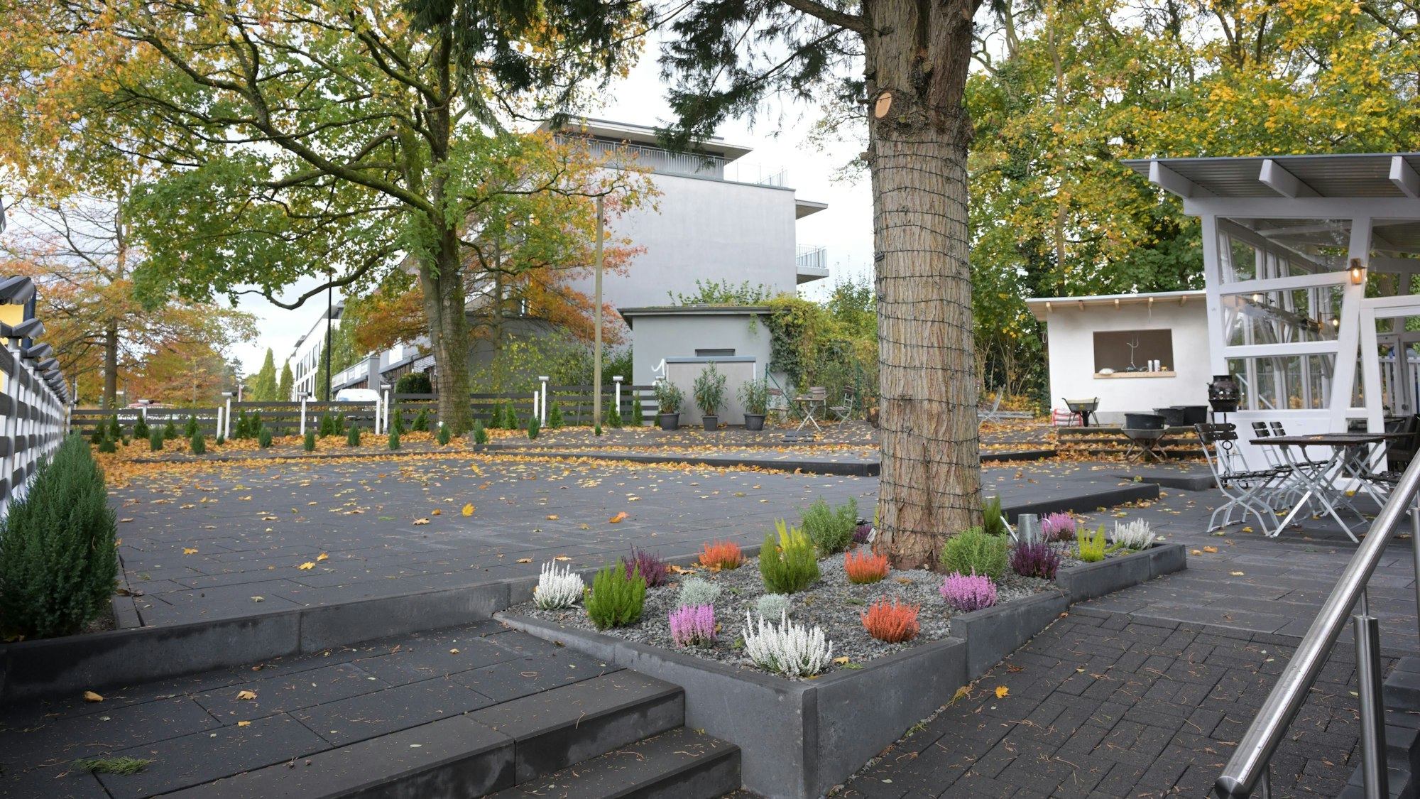 Ein herbstlicher Biergarten.
