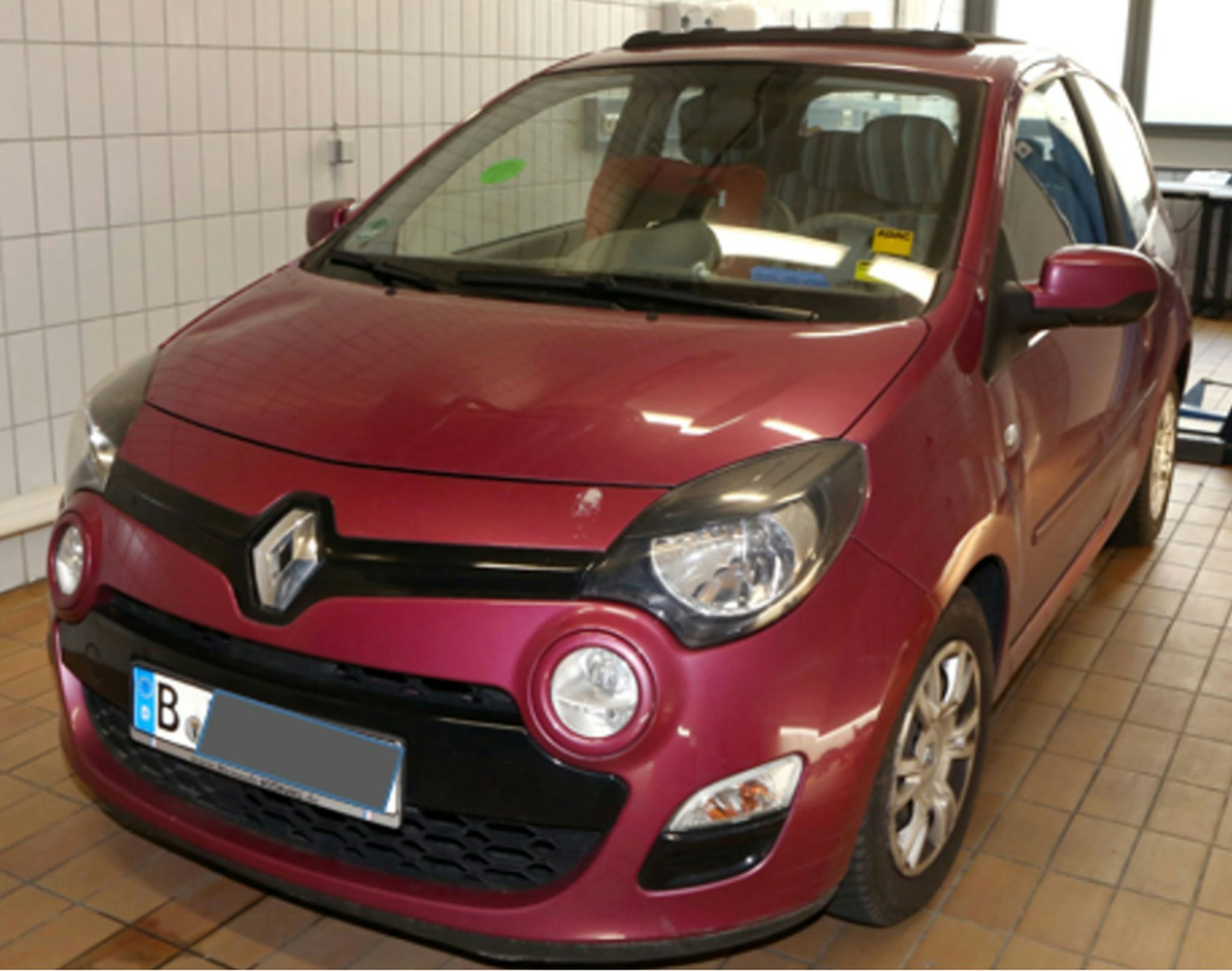 Das von Polizei und Staatsanwaltschaft Berlin zur Verfügung gestellte Handout zeigt einen Renault Twingo, der eine Rolle spielt im Fall Rebecca. (Archivbild)