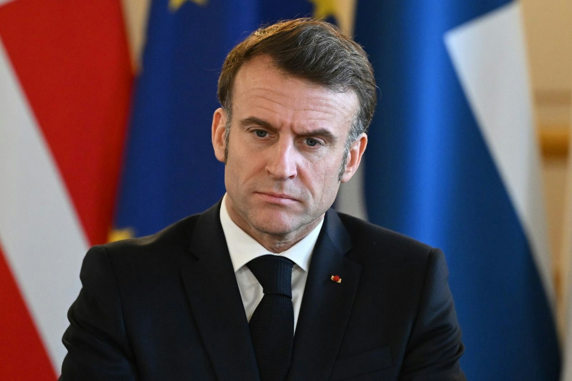 Frankreichs Staatschef Emmanuel Macron steckt aktuell mal wieder in einer Regierungskrise. (Bild: 2025 Getty Images/WPA Pool)