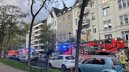 Das Foto zeigt einen Brand in der Südstadt. Foto: Detlef Schmalenberg