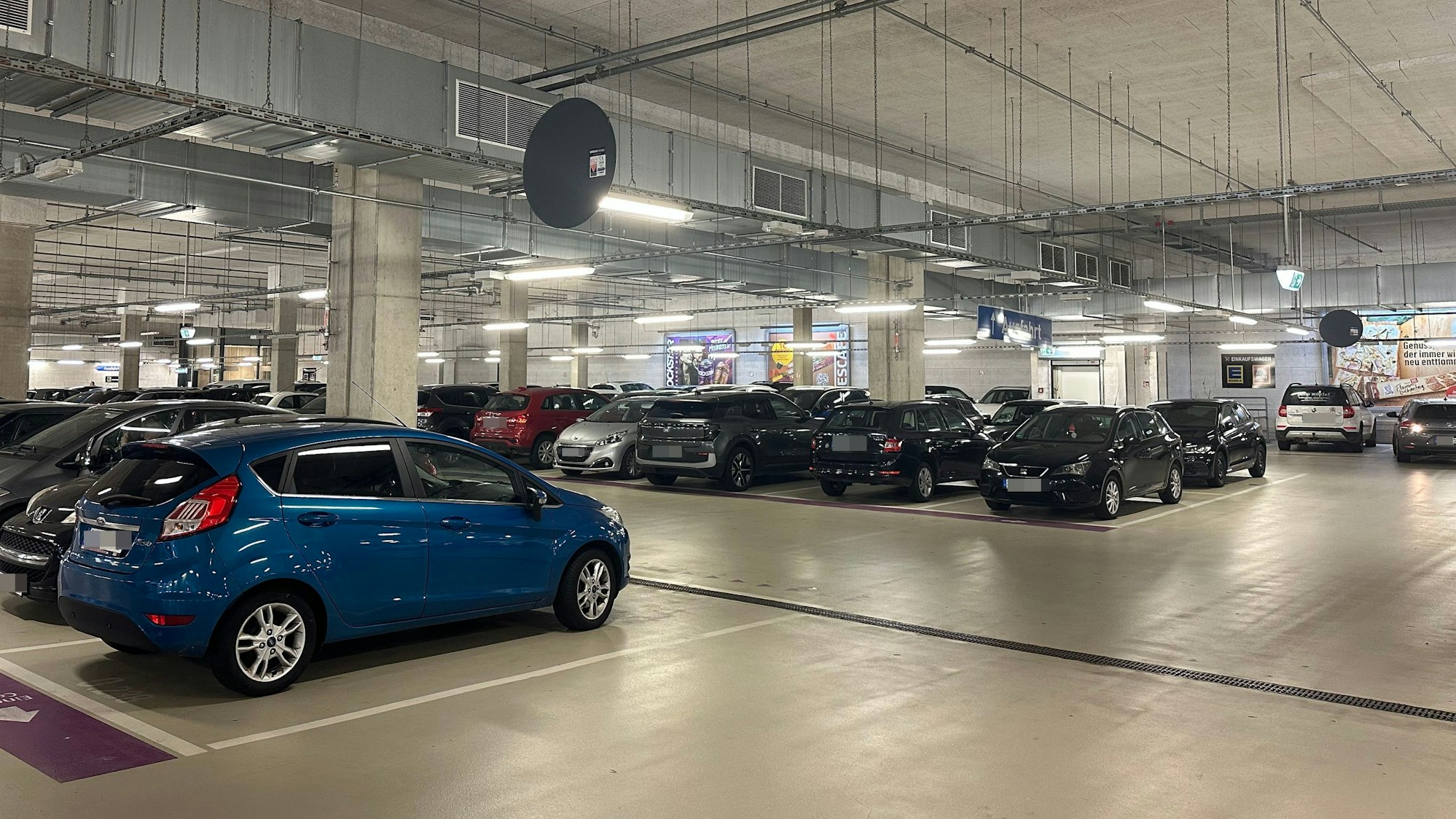 Im Huma sind die ersten zwei Stunden im Parkhaus kostenlos.