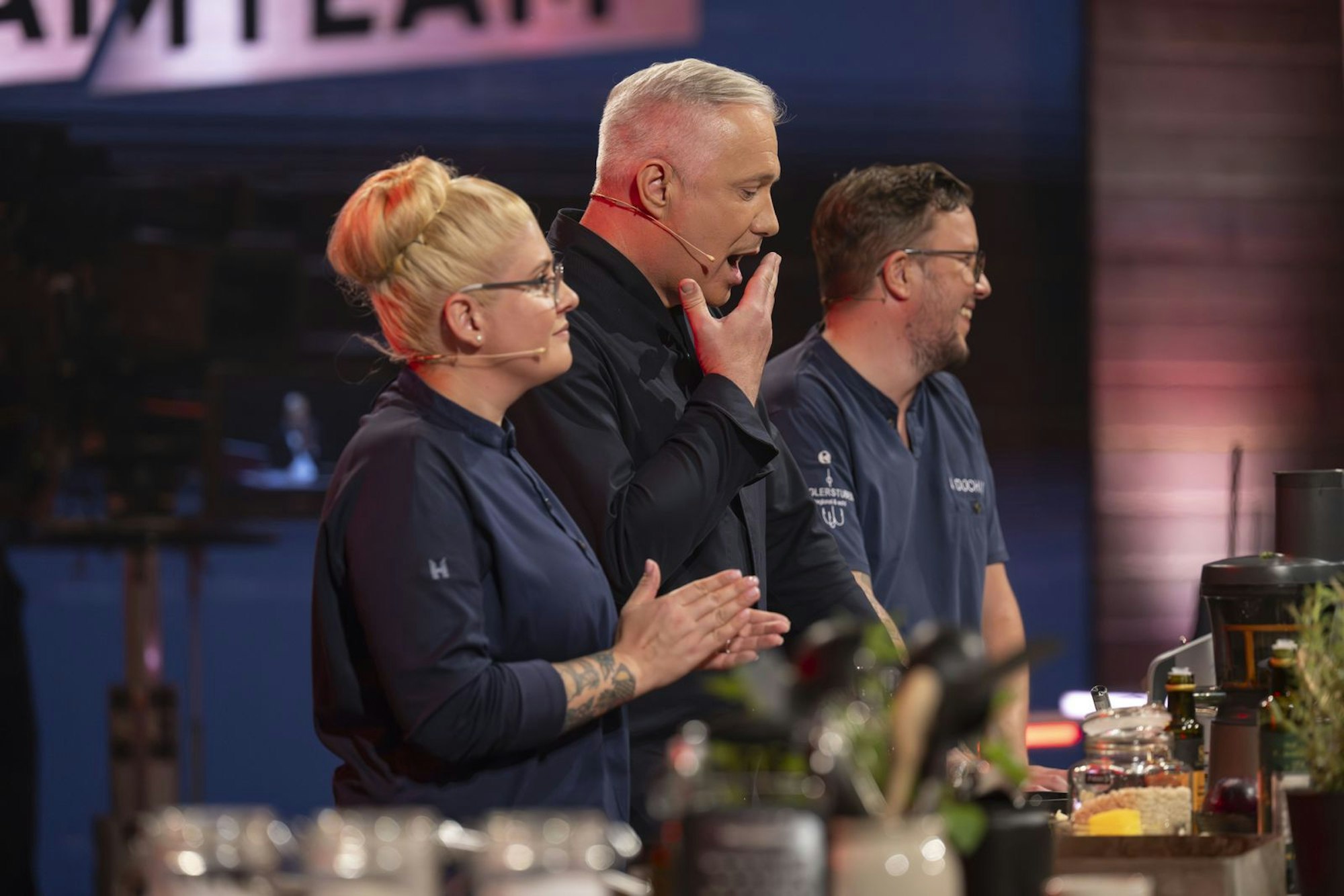 Im ersten Kochdurchgang wurden Herrmann & Co. saftig abgekocht und kassierten eine 51:68-Klatsche.  (Bild: RTL/Markus Hertrich)