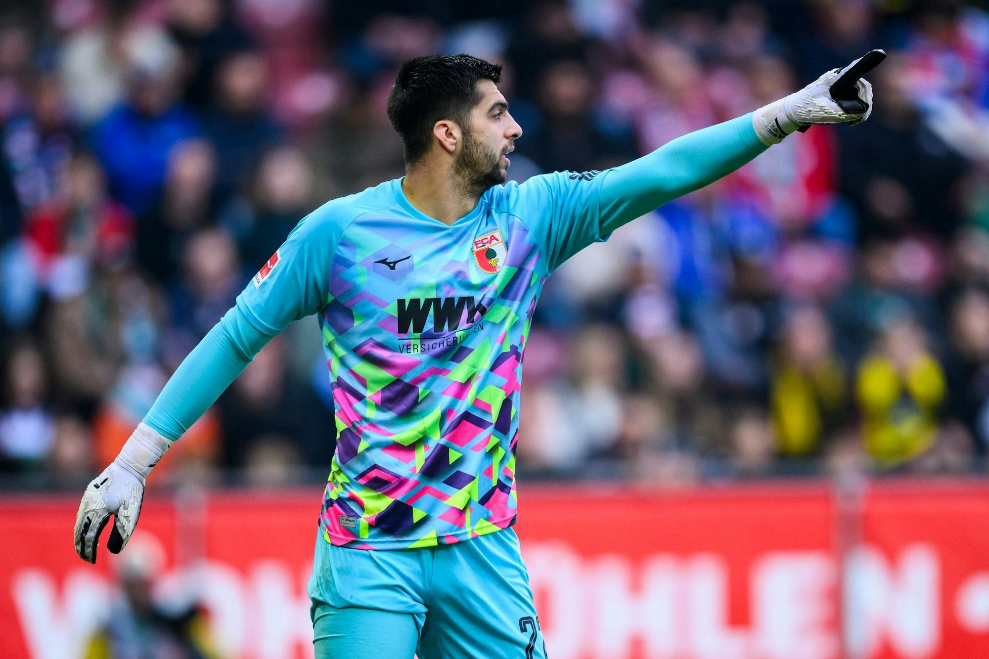 Steht im Pokal im Augsburger Tor: Ersatzkeeper Nediljko Labrovic.