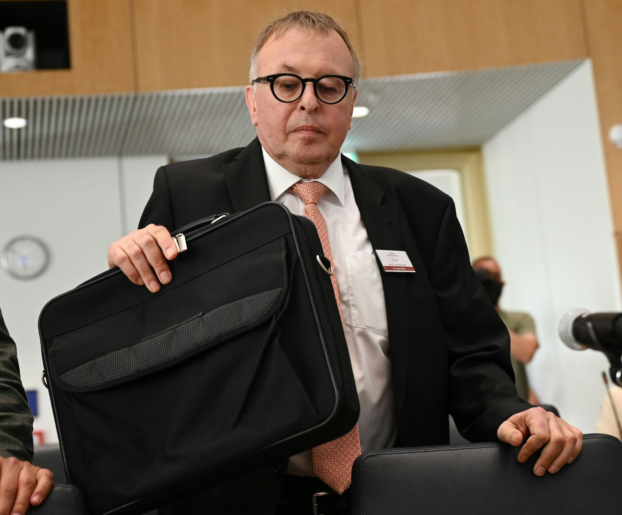 Pföhler war bei der Flutkatastrophe Landrat im Landkreis Ahrweiler. (Archivbild)