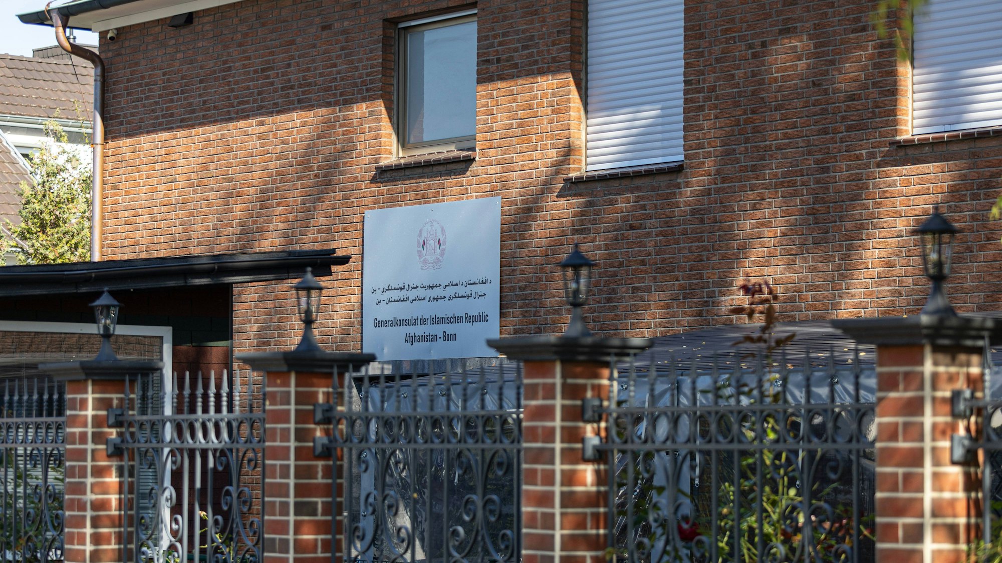 Das Bild zeigt das afghanische Generalkonsulat in Bonn-Ückesdorf. Foto: xBonn.digitalx