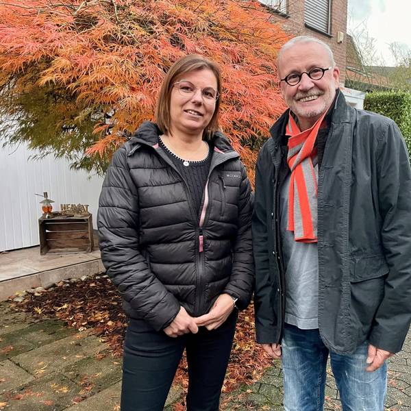 Sie wird die erste allein regierende Leichlinger Prinzessin: Nadine Schulze. Michael Lintz ist ihr Prinzessinnenführer.